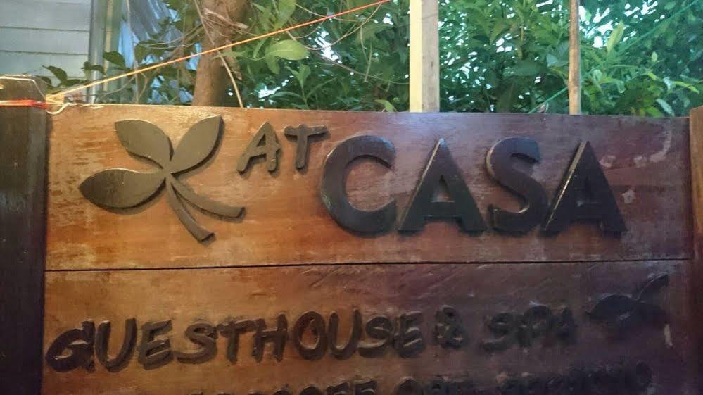 At Casa Guesthouse Амфава Екстериор снимка